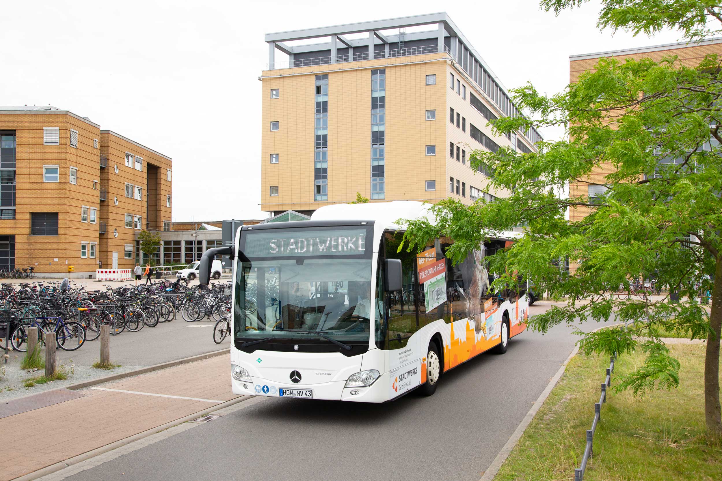 Bus am Universitätsklinikum