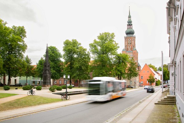 Bus in Fahrt Innenstadt