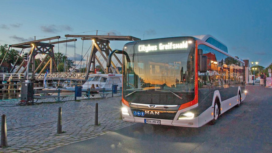 Citybus Greifswald vor der Wiecker Brücke